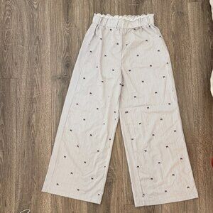 Striped White Pants with Bow Accents